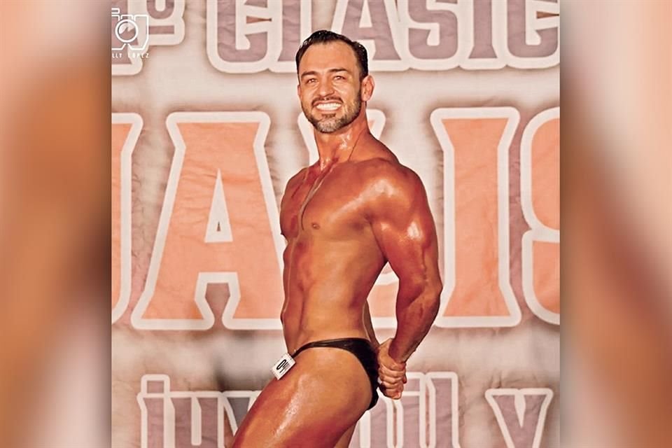 Jonadab Martínez participó en la competencia 'Clásico Nabba Mr. Jalisco Juvenil y Veterano 2023'.