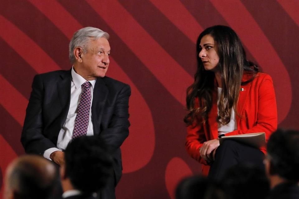 El pleito de Ana Guevara con World Aquatics por respaldar a Kiril Todorov en la FMN afectó directamente a las deportistas.