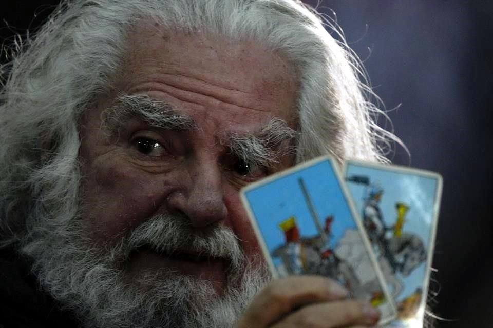Antonio Vázquez Alba 'El Brujo Mayor', falleció a los 84 años debido a un paro respiratorio.