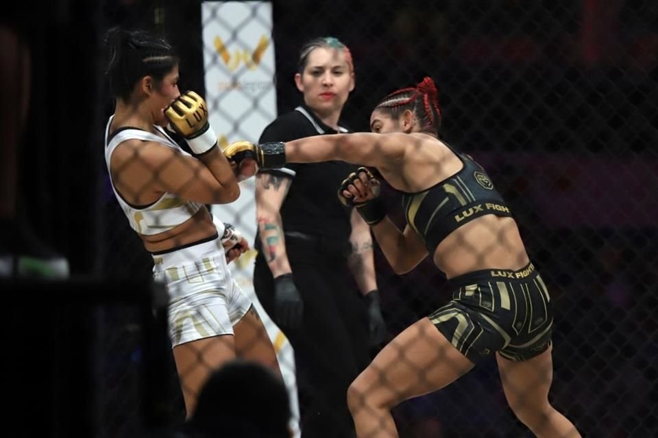 Saray Orozco derrotó a Andrea Vázquez en la pelea estelar de la Función LUX Fight League de MMA, en el Code Alcalde.