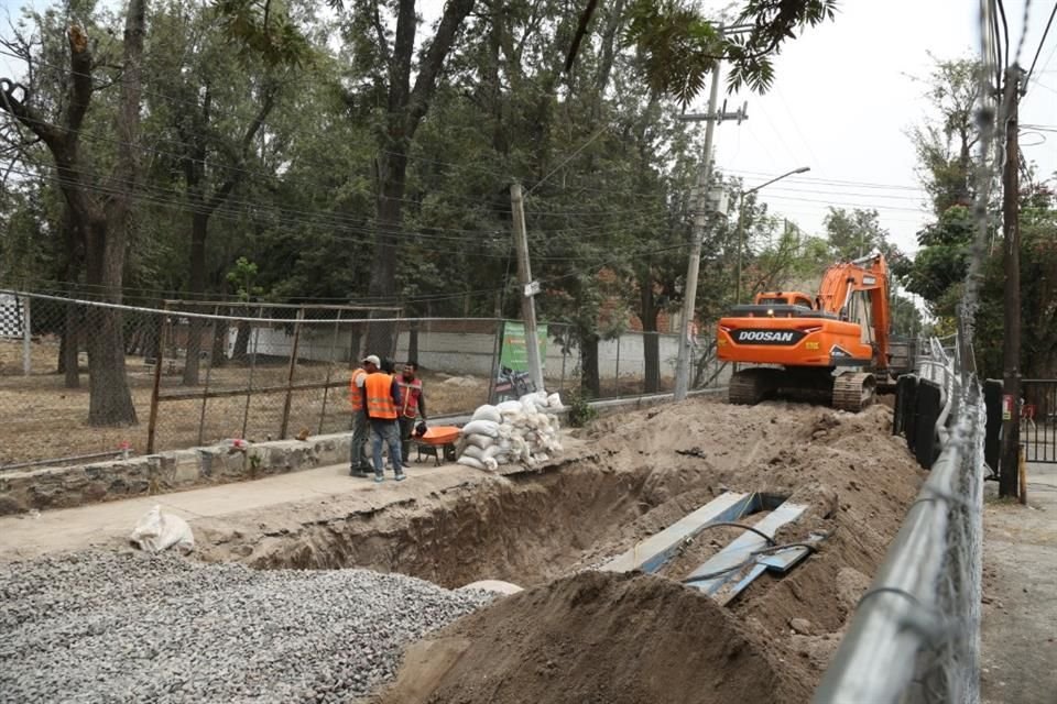 Siapa a señalado que la obra mitigaría las inundaciones en la zona, pero Luis Valdivia alude que en realidad, atendería la descarga de agua de las nuevas torres.