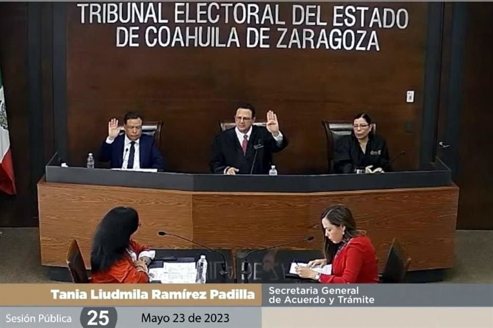 En sesión celebrada la tarde de este martes, los tres magistrados votaron de manera unánime a favor de la sentencia que amonesta al candidato y a su partido.