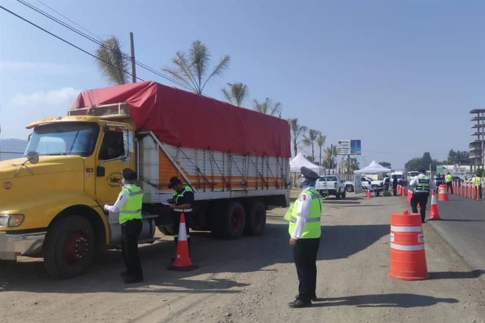 Las multas solo se aplican mediante operativos de la Policía Vial y Semadet.