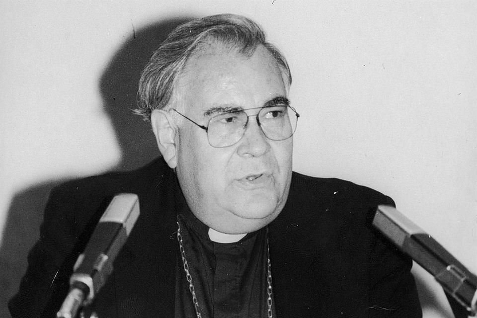 Confusión, fuego cruzado y complot son teorías del asesinato de Posadas Ocampo, pero hay otras que se perdieron entre las investigaciones.