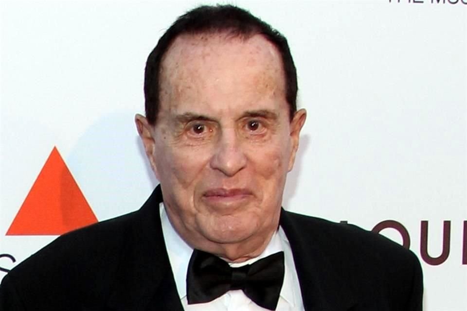 El cineasta y escritor de culto Kenneth Anger, autor del libro 'Hollywood Babylon', falleció de causas naturales a los 96 años.