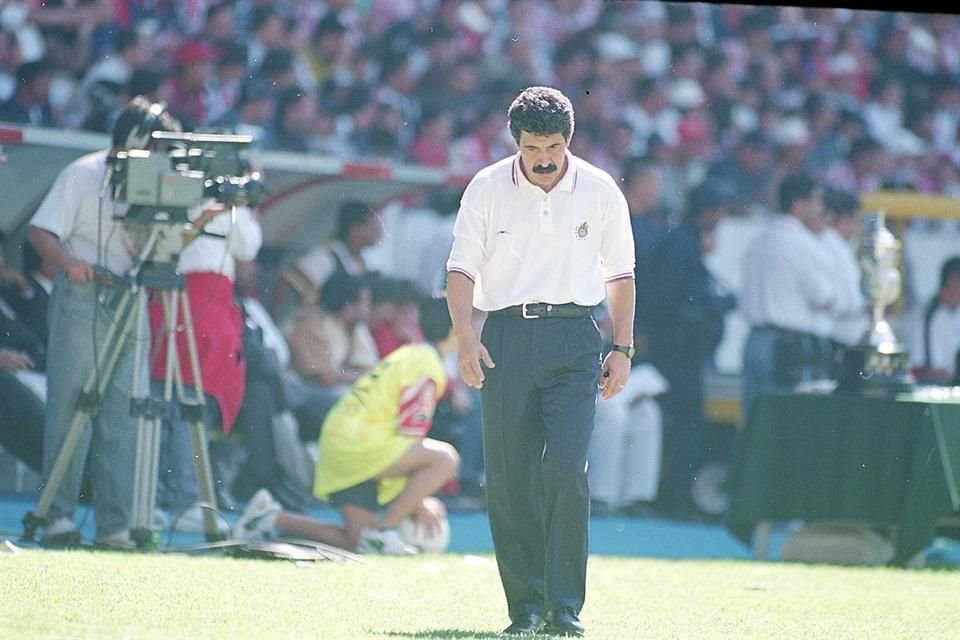 En aquella Final, las Chivas empataron 0-0 en la Ida y para Vuelta iban como favoritos sobre el Necaxa.