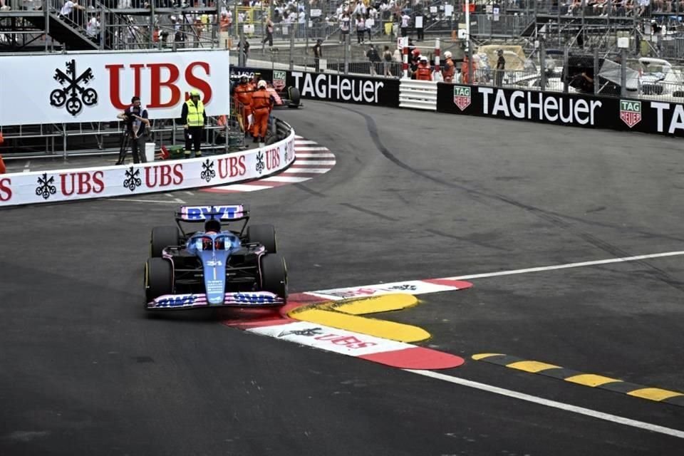 El premio para Esteban Ocon en Mónaco fue subir al podio, tras su tercer puesto.