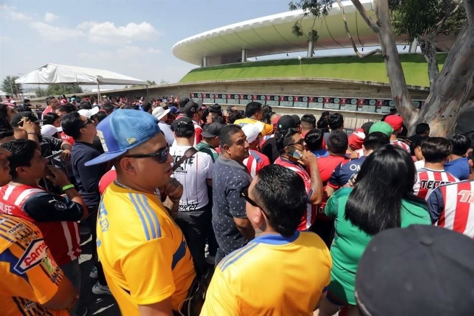 Los aficionados de Tigres esperan conseguir boletos para la Final del Clausura 2023.