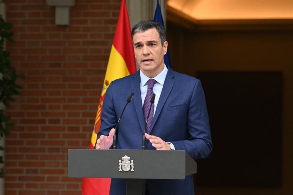 Pedro Sánchez, jefe del gobierno español, consideró inaceptable el beso de Rubiales a Jenni Hermoso y dijo que disculpas no son suficientes.