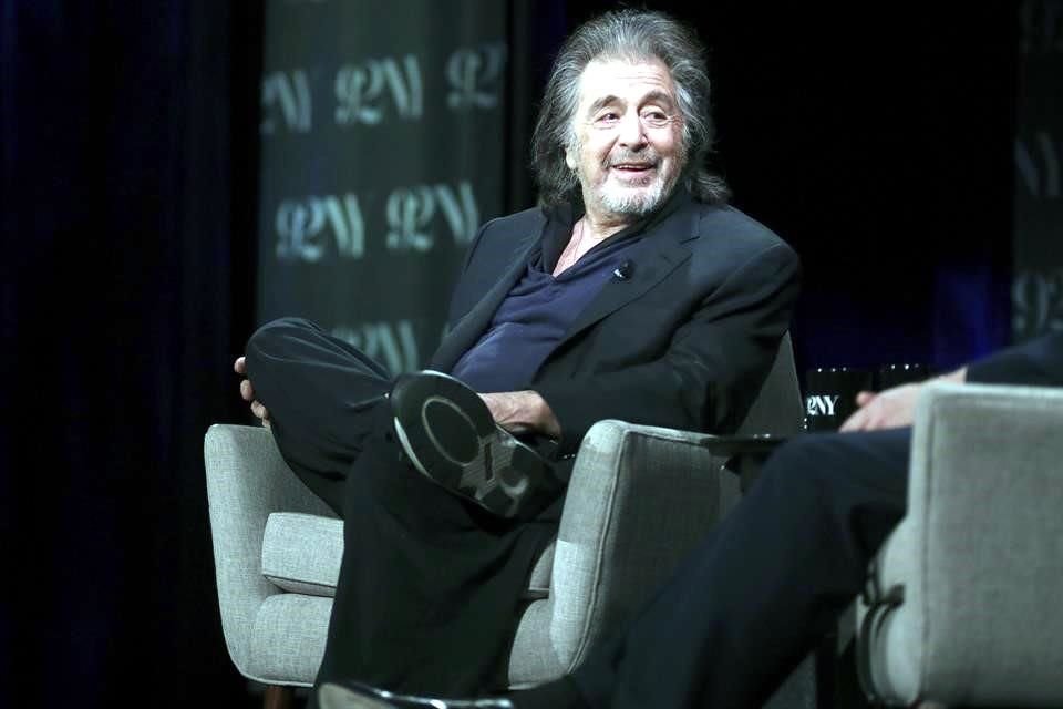 El ganador del Óscar, Al Pacino, se convertirá en padre por cuarta ocasión a sus 82 años. Lo sorprendente es que su novia tiene 29 años.