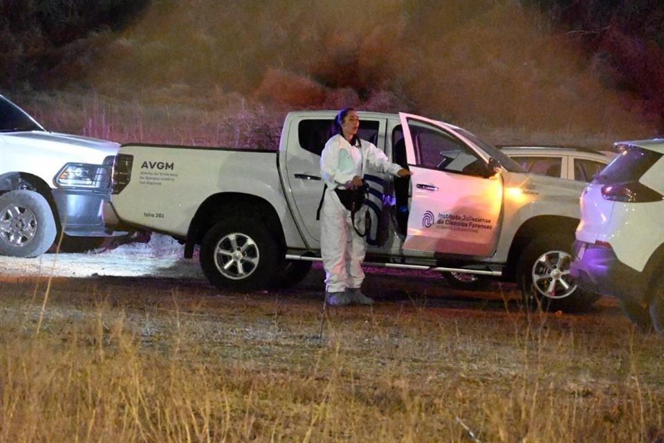 El cadáver de una mujer en avanzado estado de descomposición fue hallado en un terreno cercado, ubicado sobre Periférico, en Tonalá.