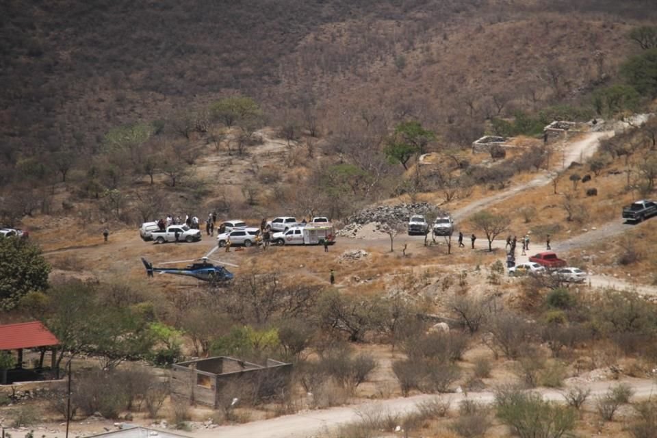 Varias bolsas con restos humanos fueron localizadas este miércoles en una barranca en Zapopan, durante los operativos para localizar a los 7 trabajadores de call centers.