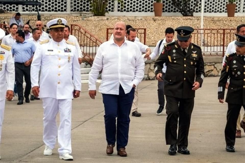El Gobernador Enrique Alfaro asistió a la celebración del Día Nacional de la Marina en México.