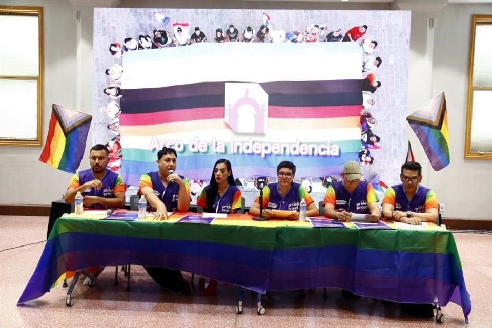Ambos recibirán el Premio 'Joaquín Hurtado', que a partir de este año se entregará a activistas LGBT+, en honor al escritor regio de 61 años.