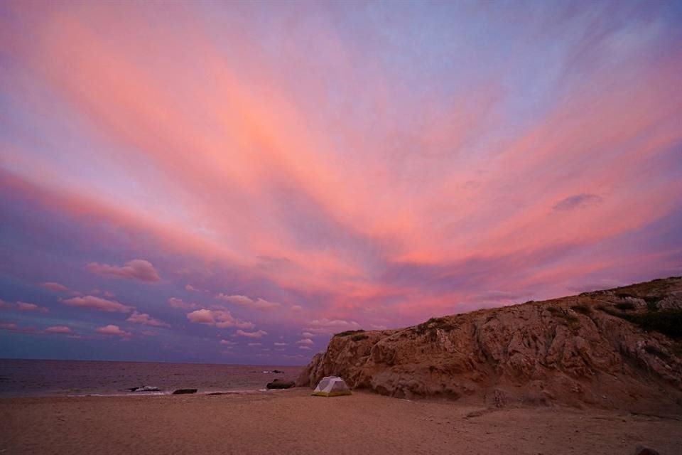 Goza de espectaculares atardeceres.