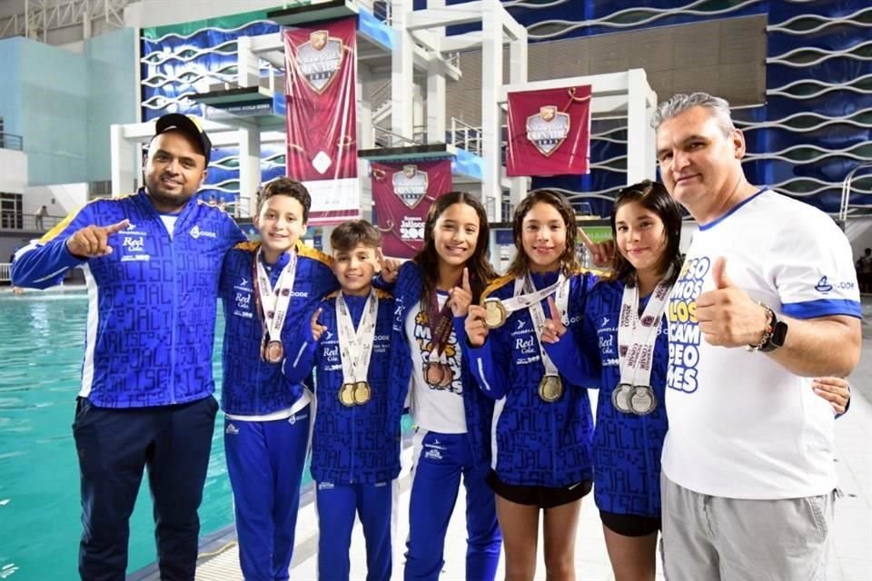 Salvador Chávez, Miguel Sánchez, Ian Nava, Jennifer Lozano, Mía Cueva, Lía Cueva e Iván Bautista, medallistas en la jornada de clavados de los Juegos Nacionales Conade 2023.