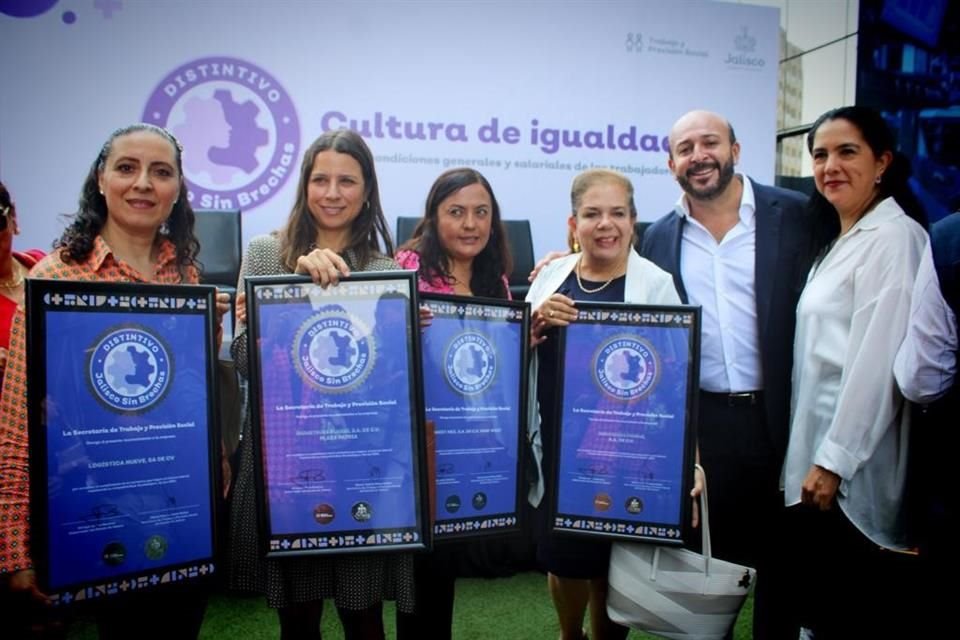 EL 'Distintivo Jalisco Sin Brechas' reconoce a las empresas que aplican prácticas de igualdad laboral para todas las personas trabajadoras.