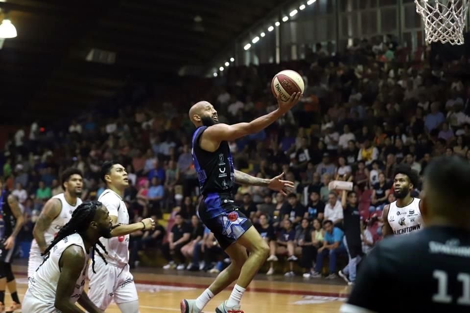 Los Astros de Jalisco están a una victoria de la Final del Cibacopa al derrotar 94-77 a los Caballeros de Culiacán.