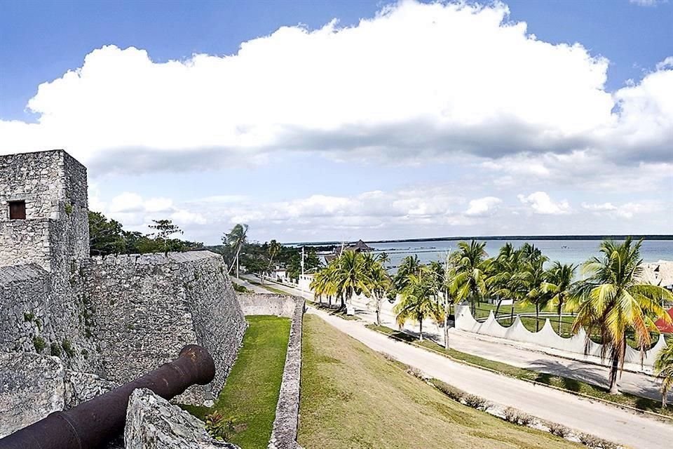 México cuenta con más de cien pueblos mágicos, unos cuantos presumen cercanía al mar o algún cuerpo lacustre. Aquí algunos de ellos:
