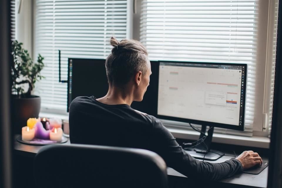 Empleados y empresas tienen dudas de cómo aplicarán las reglas del teletrabajo, en especial cuando se han aplicado esquemas híbridos.