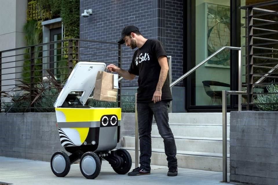 Actualmente estos pequeños robots trabajan de las 10:00 a las 21:00 horas en Los Ángeles, California.