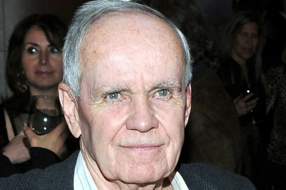 El reconocido escritor estadounidense Cormac McCarthy, autor de 'La Carretera', murió a los 89 años por causas naturales.