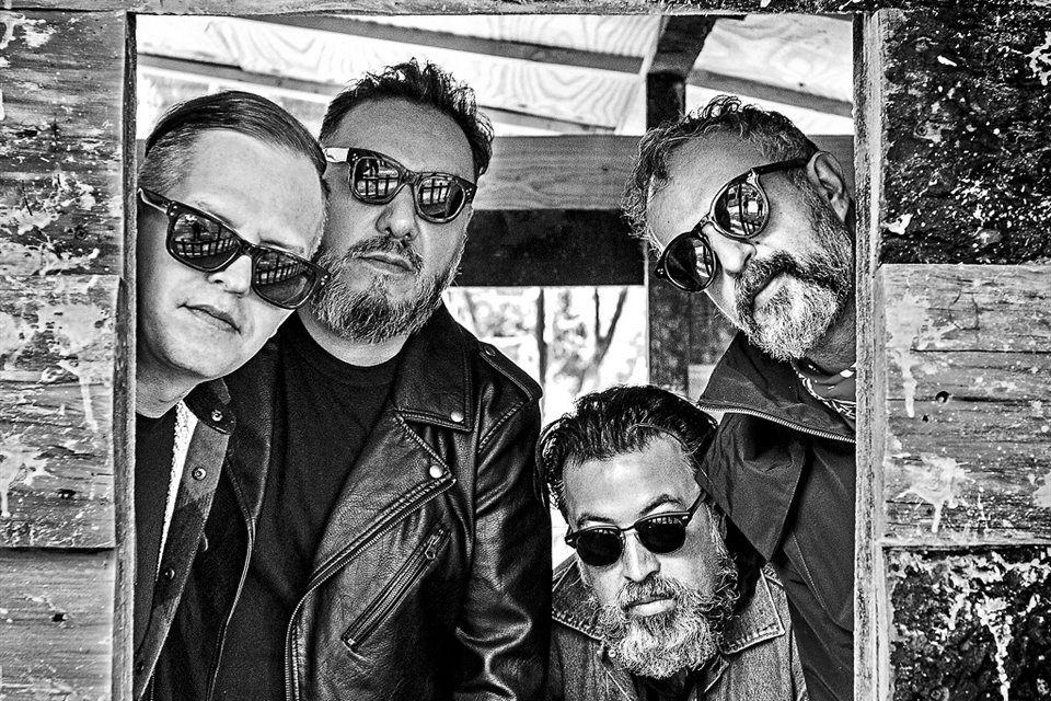 El sarcasmo y la crítica social siguen siendo las dedicatorias más especiales de Molotov y así queda refrendado en su reciente disco.