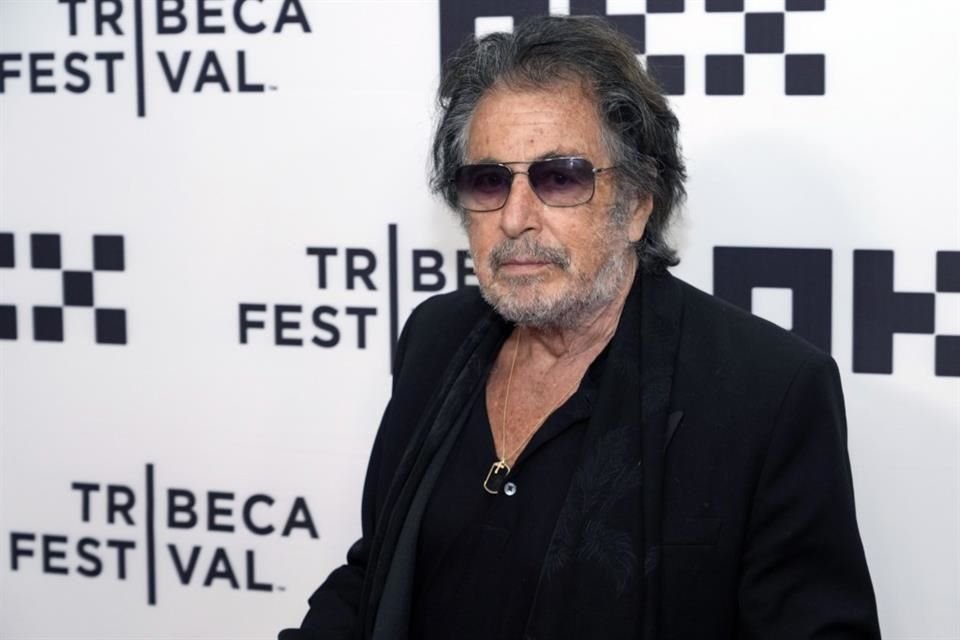 Al Pacino se convirtió en padre por cuarta ocasión, a sus 83 años, con su novia Noor Alfallah, de 29.