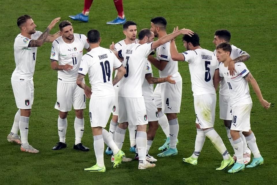 Italia suma sus primeros tres puntos.