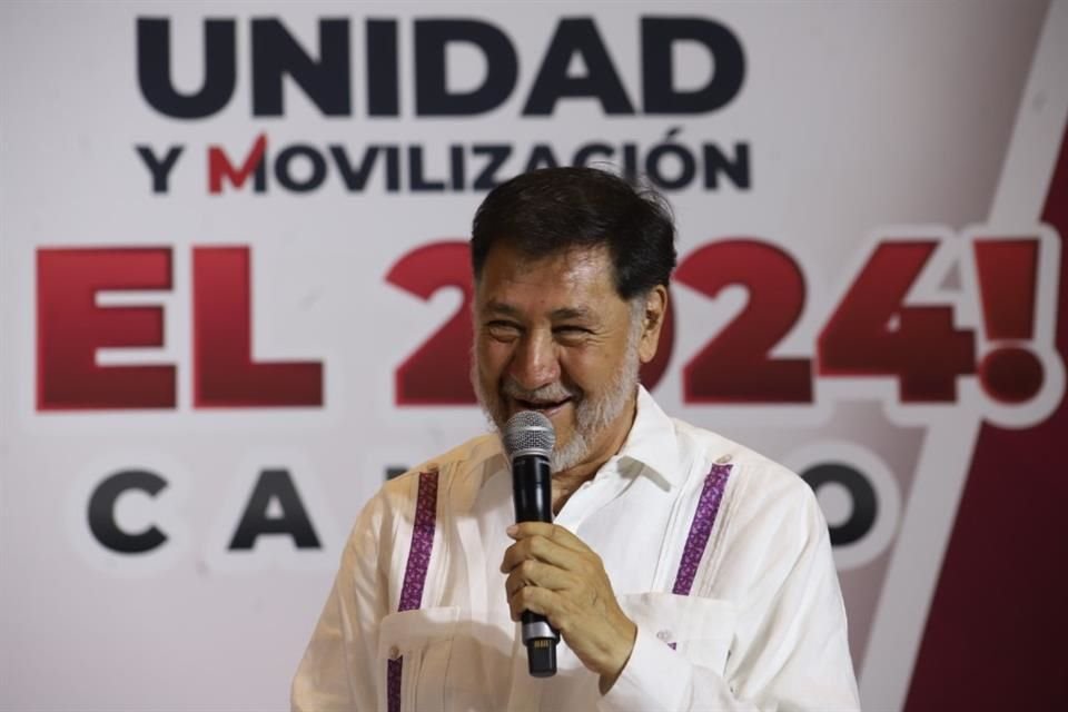 Tras registrarse como aspirante a candidato presidencial, Noroña afirmó que con apoyo de 5 mdp se salvó de pagar combi para recorrer País.