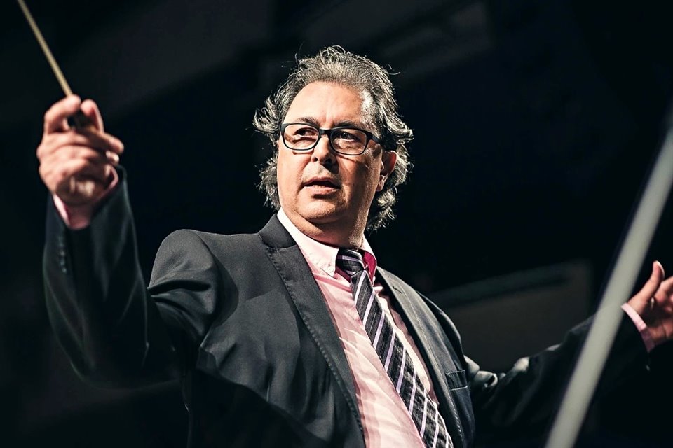 Guillermo Salvador, quien fuera director de la OFJ, la dirigirá en este programa.