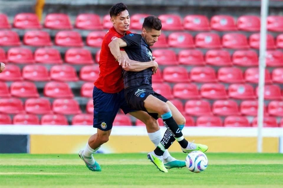 Las Chivas le ganaron 3-1 al Querétaro en su primer partido de preparación en la pretemporada rumbo al torneo Apertura 2023.