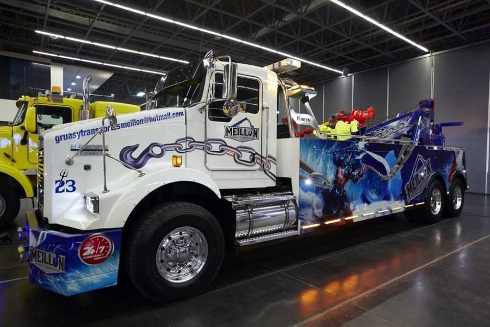 La segunda edición de Expo Grúas, que inició este jueves y termina el sábado, atraerá a 3 mil compradores; prevén derrama de 450 mdp.