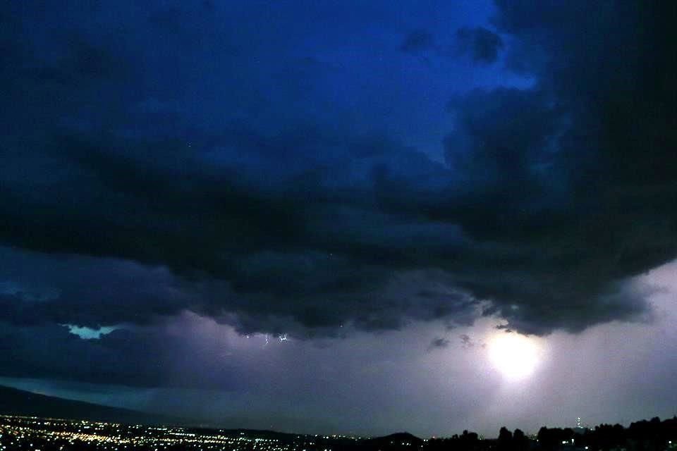 La primera tormenta eléctrica se registró ayer en la comunidad El Salitre, en San Martín Hidalgo en Zapopan.