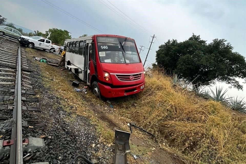 Aproximadamente a las 16:30 horas, se reportó el accidente en el poblado de Santa Cruz del Astillero.