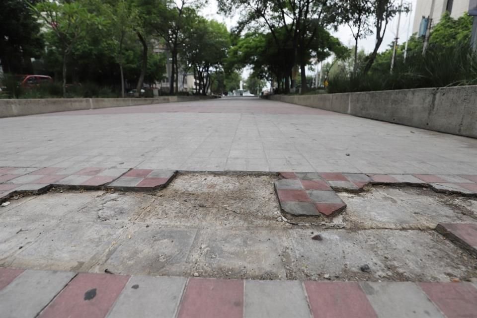 En todo el corredor faltan 123 losas del llamado Mosaico Guadalajara.