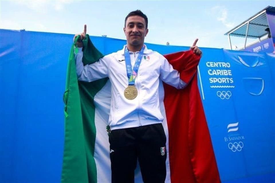 García superó la prueba de trampolín de 3 metros para darle a México la primera medalla de oro en los clavados de la justa centroamericana.