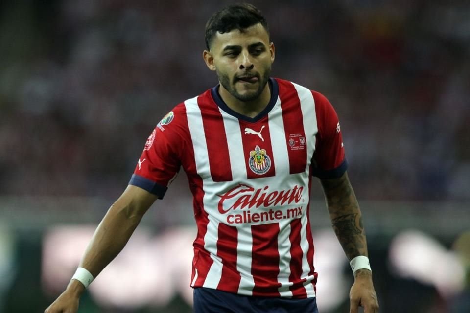 Alexis Vega no participará porque continúa en rehabilitación de su rodilla derecha.