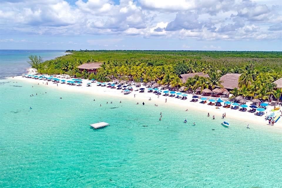 Ya sea como una escapada de fin de semana, unas vacaciones familiares o una luna de miel inolvidable, Cozumel tiene más de un encanto.