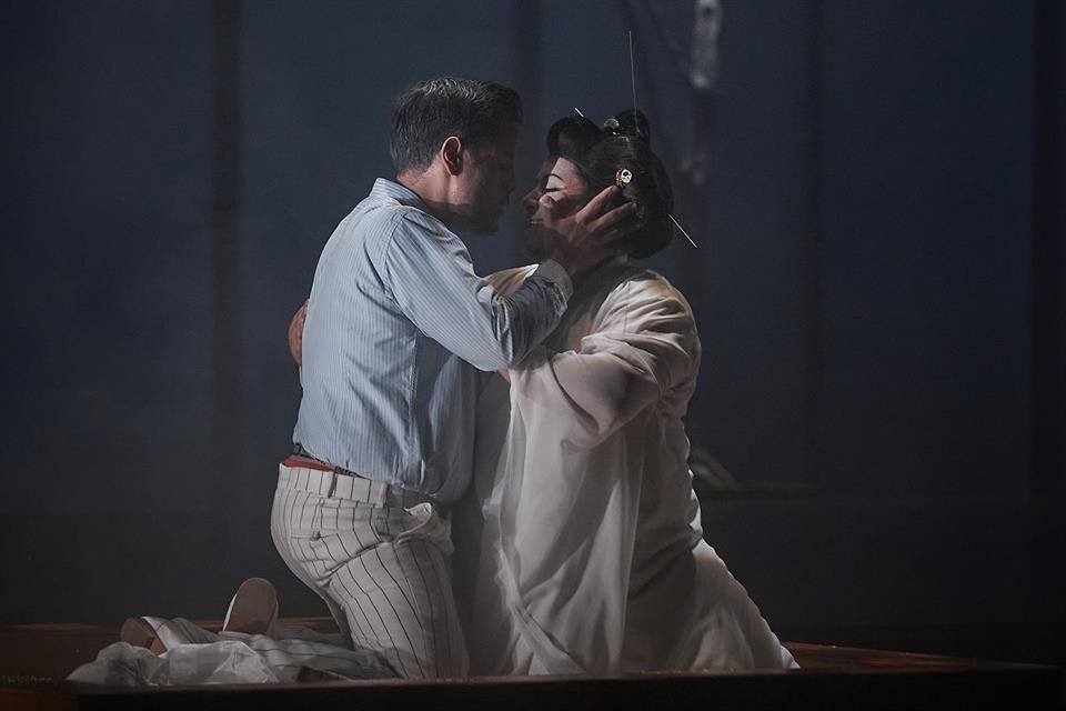 La destacada soprano María Katzarava y el tenor César Delgado, protagonizan una de las óperas más representadas en el mundo, Madama Butterfly de Giacomo Puccini.
