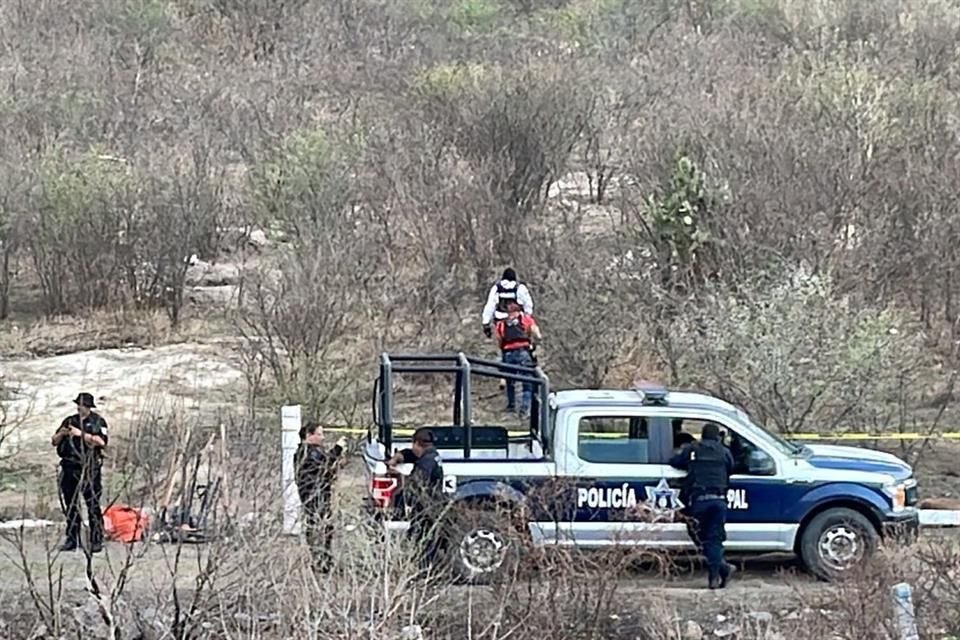 Madres Buscadoras de Jalisco ha atestiguado la exhumación de restos de al menos 10 personas en fosas que hallaron junto al Macrolibramiento.