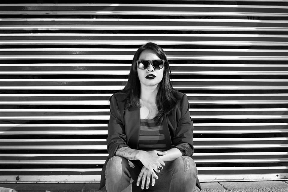 La presentación del libro 'Dominio', de la escritora Claudina Domingo, se suma a un fin de semana de descuentos en la librería Impronta.