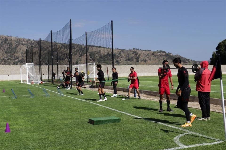 Atlas tuvo un entrenamiento esta mañana en las nuevas instalaciones de la Academia Aga en Nextipac.