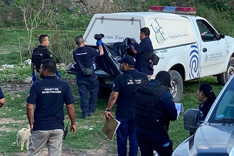 Una bolsa con huesos humanos y de animales fue hallada por un ciudadano, en la Colonia Alfredo Barba, en Tlaquepaque.