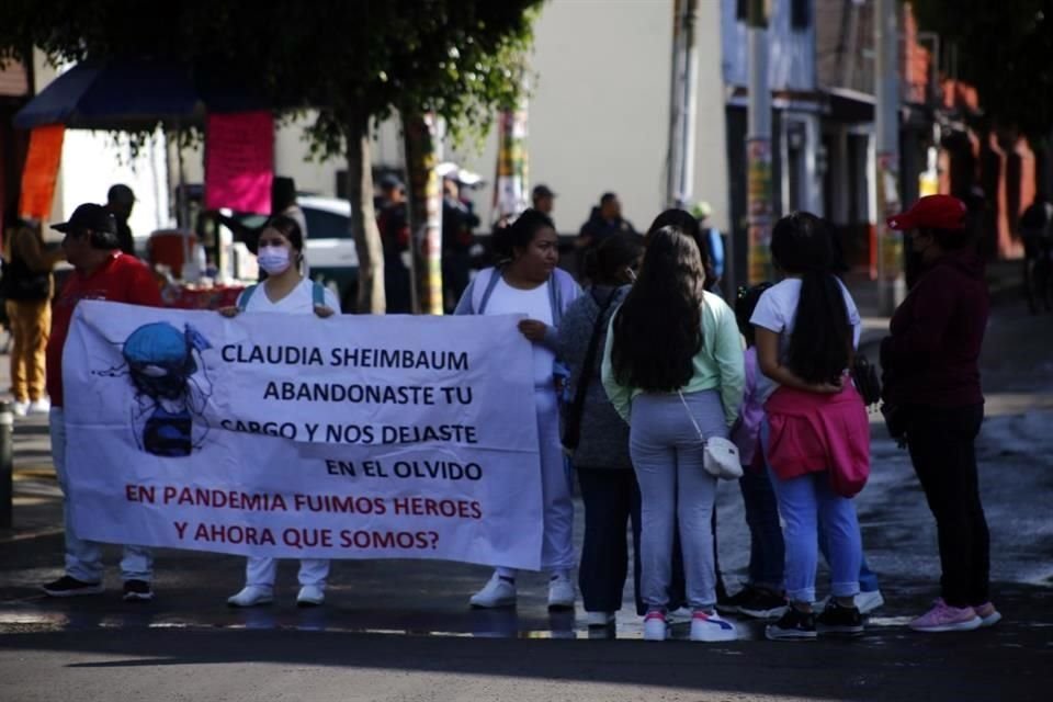 El personal de la Sedesa realizó bloqueos en, al menos, nueve puntos de la Capital.