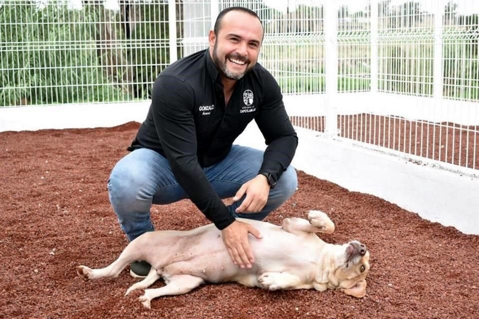 El Alcalde de Zapotlanejo, Gonzalo Álvarez, inauguró un centro canino y felino en la Cabecera Municipal.