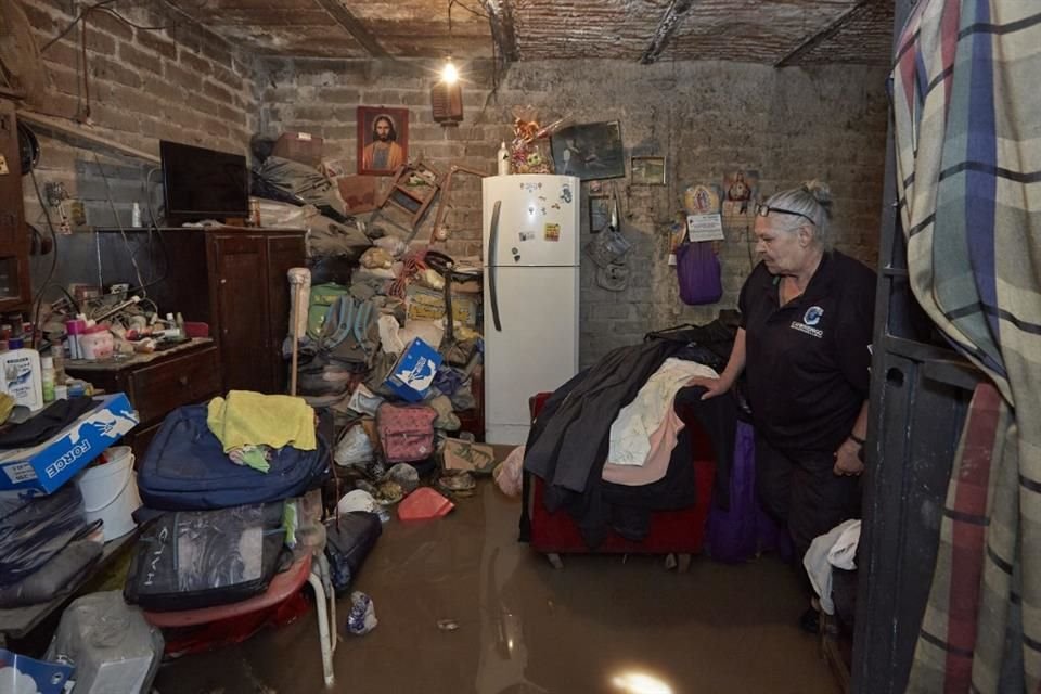 Un total de 32 viviendas perdieron todo su menaje acumulado durante años tras las inundaciones en Zapopan del pasado 14 de julio.