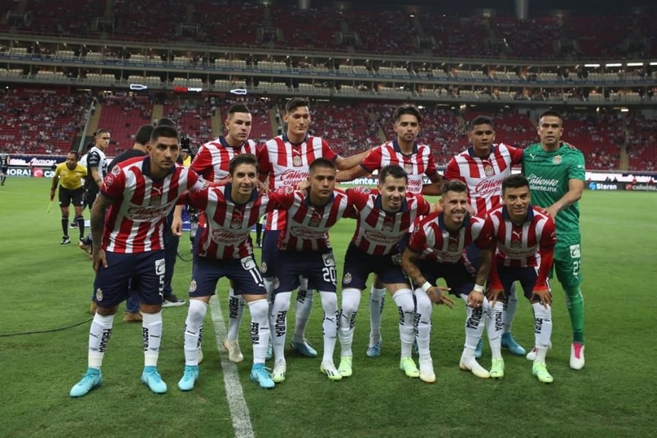 Veljko Paunovic podrá disponer del plantel completo de las Chivas para encarar la Leagues Cup.