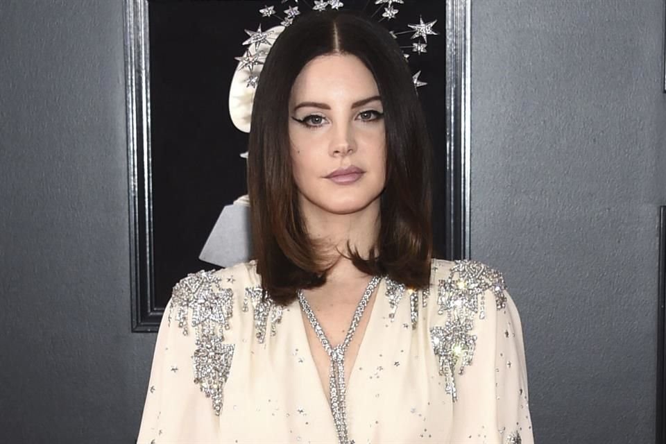 Conciertos que Lana del Rey iba a ofrecer en agosto en Monterrey y Guadalajara quedan pospuestos por temas de logística; sí estará en CDMX.