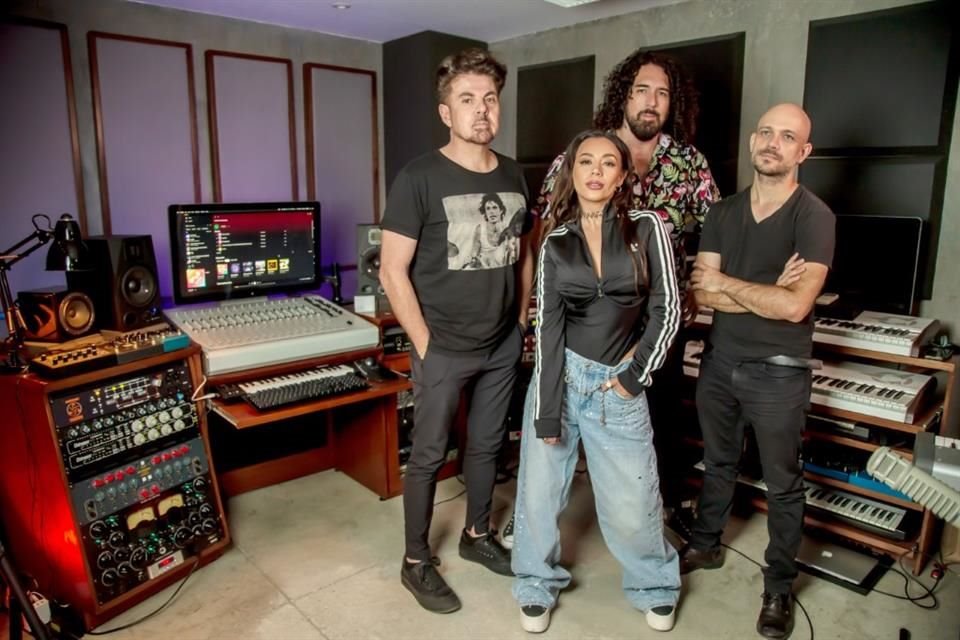 Playa Limbo graba en Guadalajara su próximo disco, que es producido por Edgar Huerta. Jorge Rangel